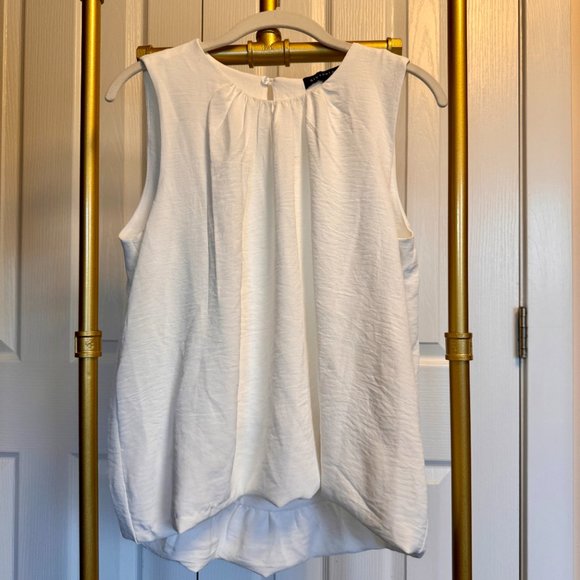 Sleeveless Bubble Top - Picture 3 of 5